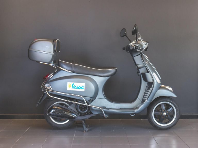 Vespa S150 Burnt Orange Cape Town Vespa Rentals